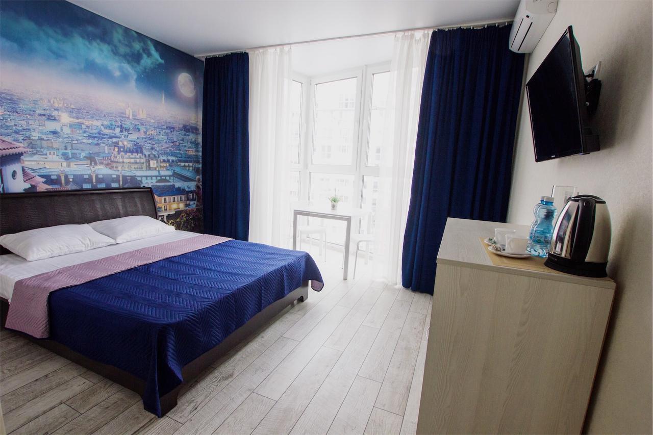 East Residence White Kyiv Exterior photo